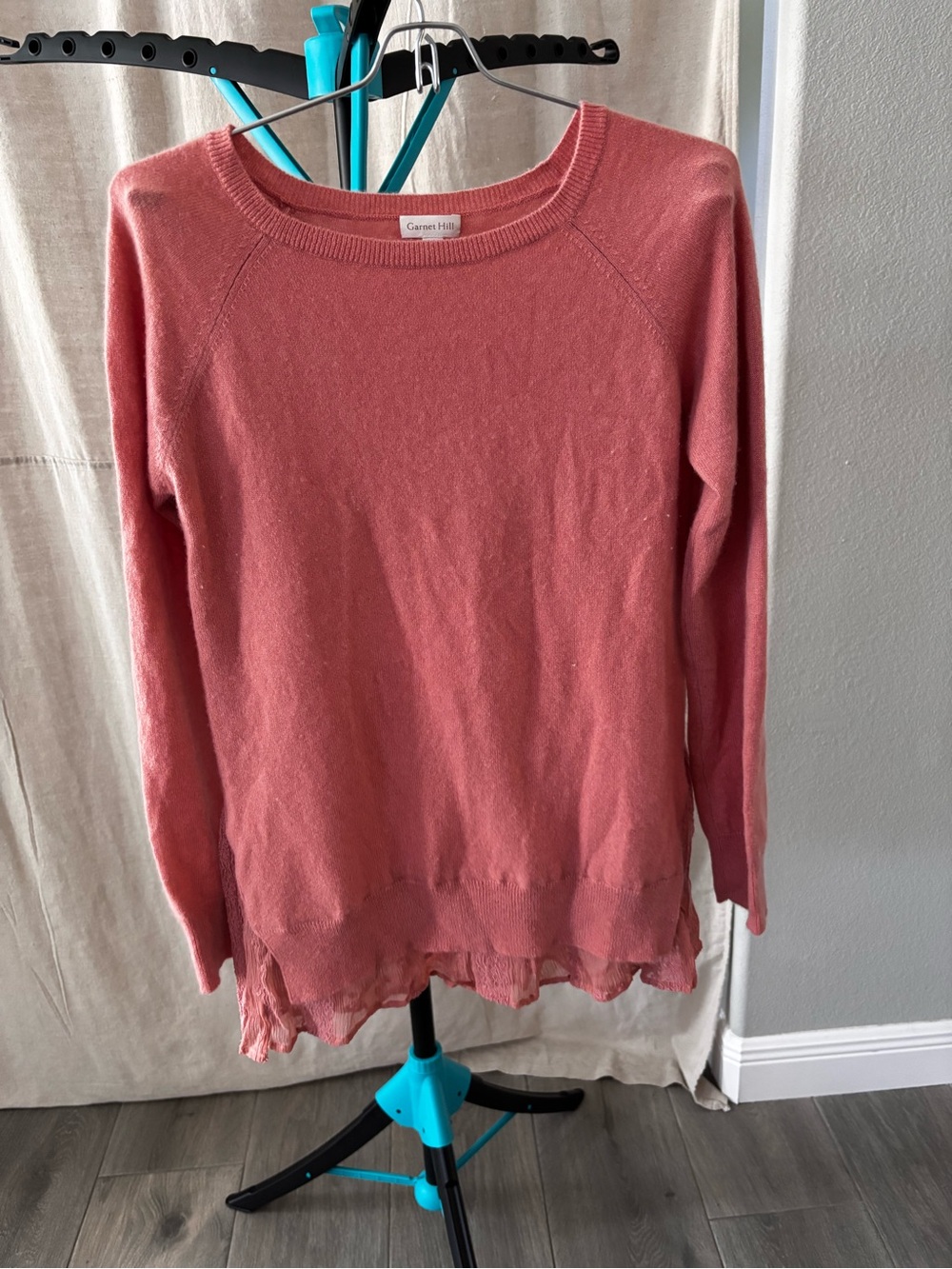 Garnet Hill Coral Pinky coral cashmere sweater